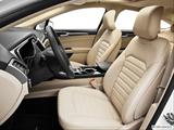  Front seats from Drivers Side photo